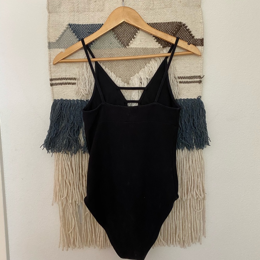 Topshop Cutout Ribbed Bodysuit size 4 Black